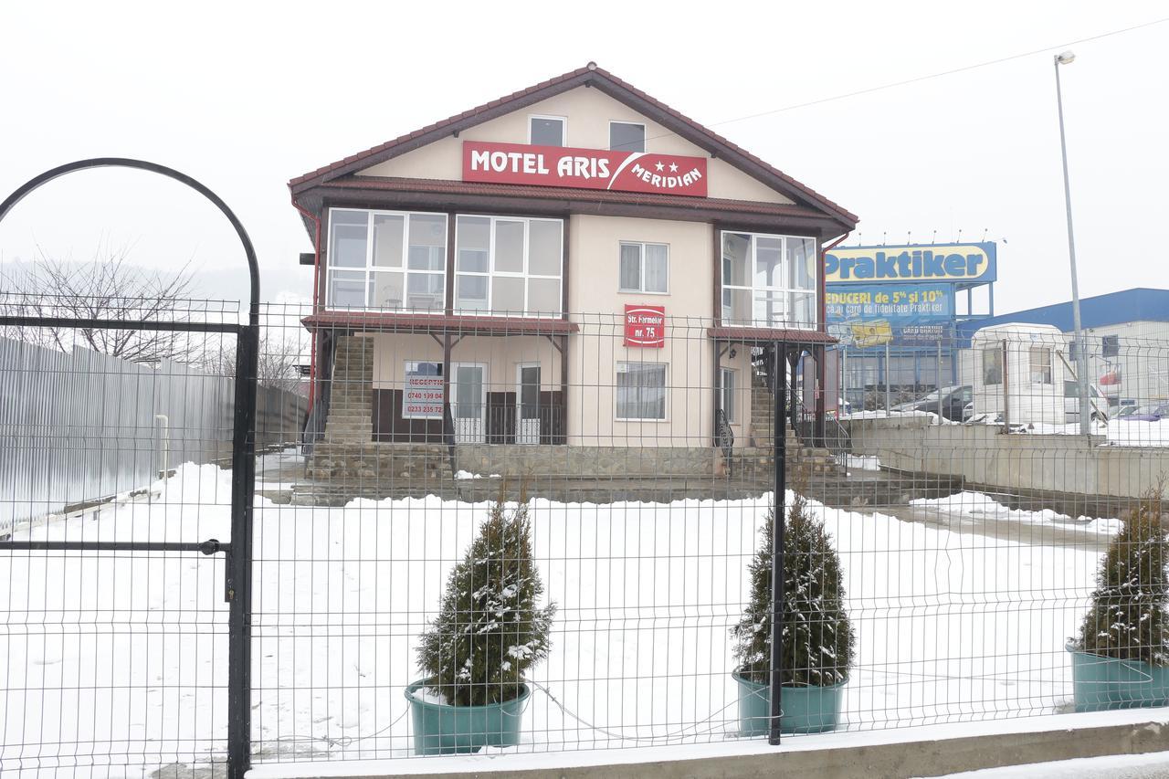 Motel Aris Meridian Piatra Neamt Exterior photo